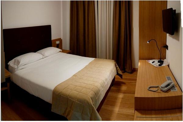 Eva Hotel